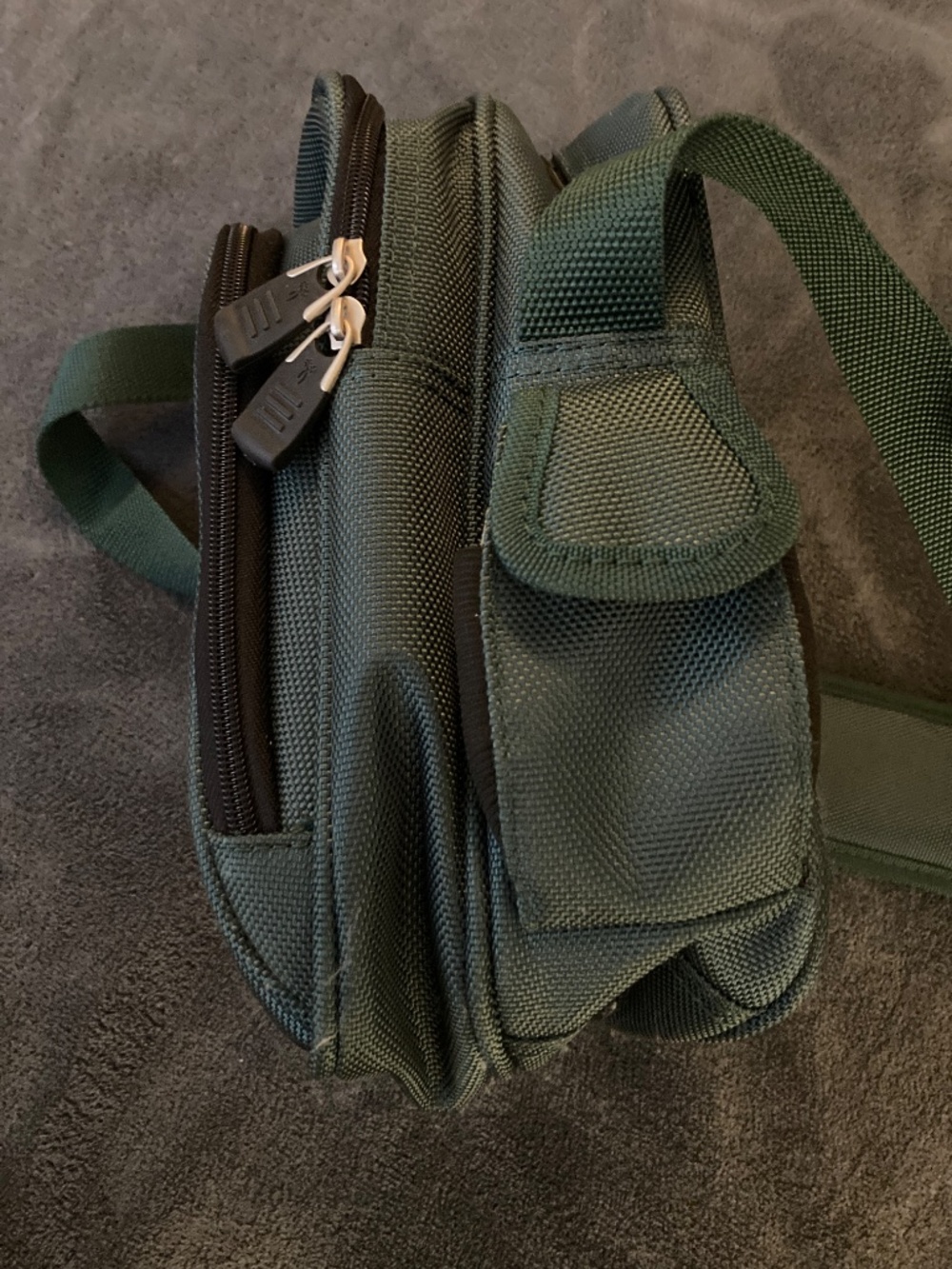 Compact Durable CarryOn by Ricardo Bevery Hills - Picture 5 of 12